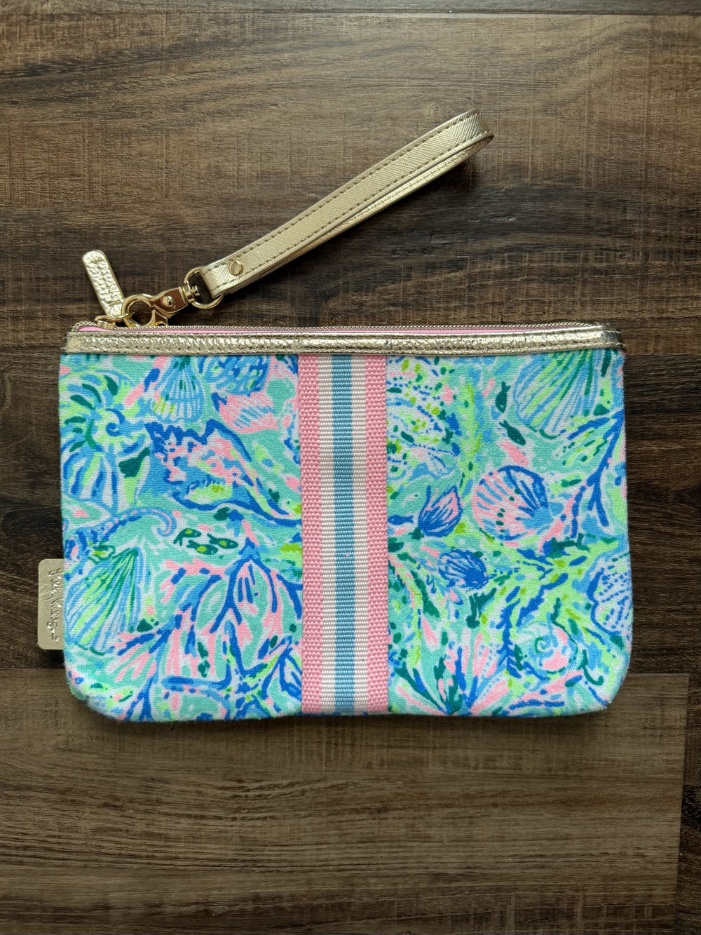 Lilly Pulitzer Pink & Blue Sea Shell Printed Wristlet NWOT- READ